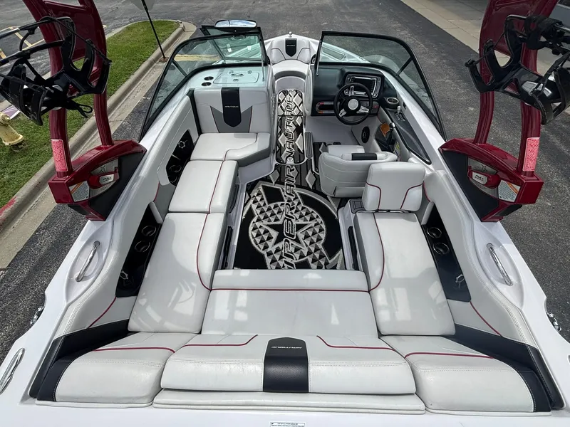 Slide: The Image of Nautique Super Air Nautique 210 2013 - 19