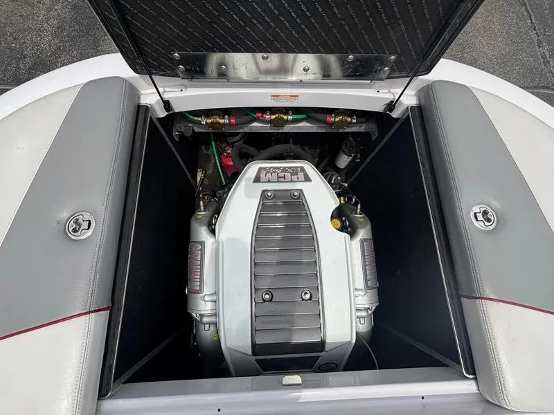 Slide: The Image of Nautique Super Air Nautique 210 2013 - 18
