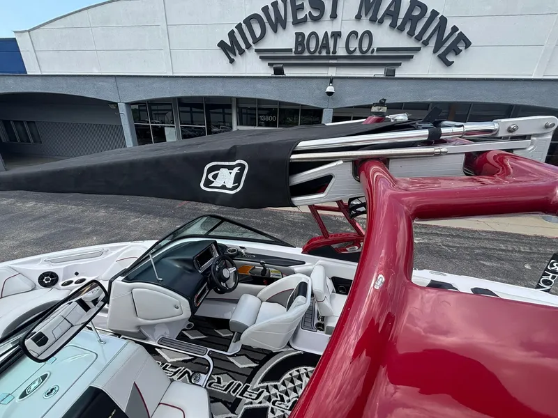Slide: The Image of Nautique Super Air Nautique 210 2013 - 41