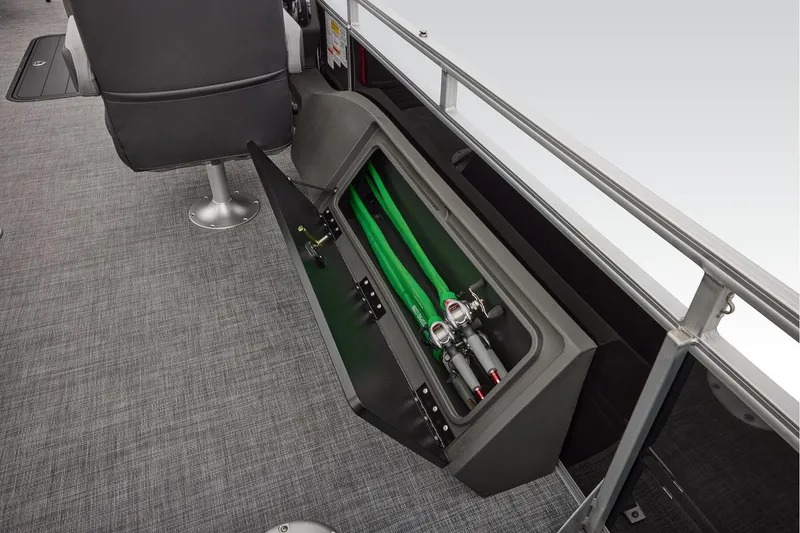 Slide: The Image of Sun Tracker Sportfish 24 XP3 2026 - 86