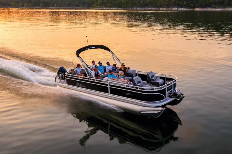 Slide: The Image of Sun Tracker Sportfish 24 XP3 2026 - 16