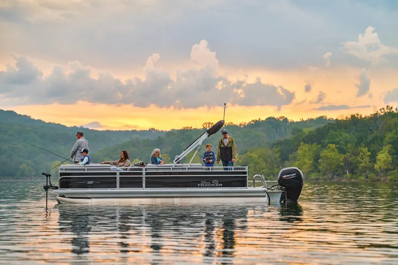 Slide: The Image of Sun Tracker SportFish 22 DLX 2026 - 74
