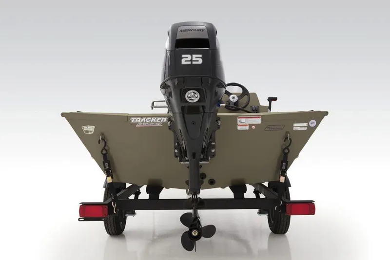 Slide: The Image of Tracker Grizzly 1648 SC 2026 - 16