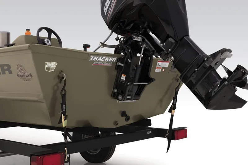 Slide: The Image of Tracker Grizzly 1648 SC 2026 - 17