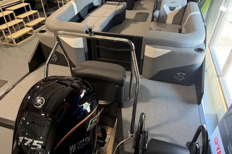 Slide: The Image of Interior view of 2027 Evotti 521QL boat with Yamaha 175 engine. - 20