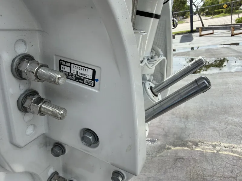 Slide: The Image of Sea Hunt Ultra 255SE 2027 - 42