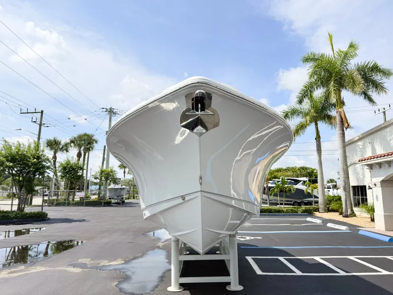 Slide: The Image of Sea Hunt Ultra 255SE 2027 - 5