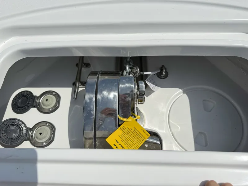 Slide: The Image of Sea Hunt Ultra 255SE 2027 - 31