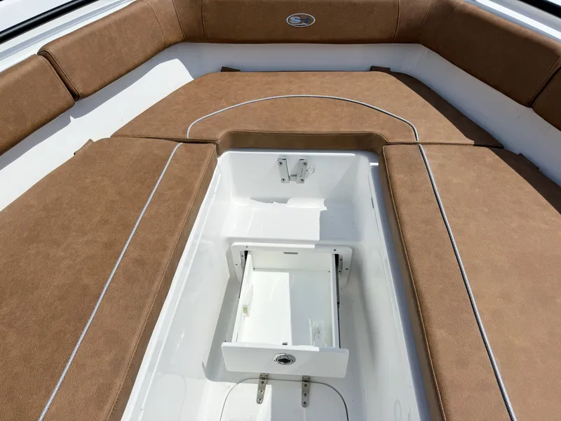 Slide: The Image of Sea Hunt Ultra 255SE 2027 - 30