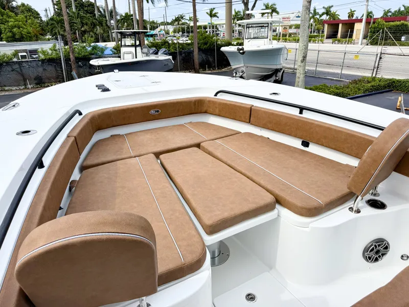Slide: The Image of Sea Hunt Ultra 285SE 2027 - 36