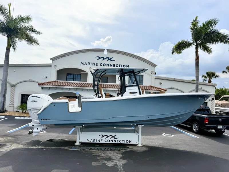 Slide: The Image of Sea Hunt Ultra 285SE 2027 - 2