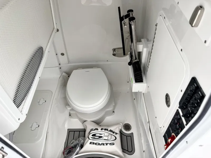 Slide: The Image of Sea Hunt Gamefish 27FS 2027 - 32