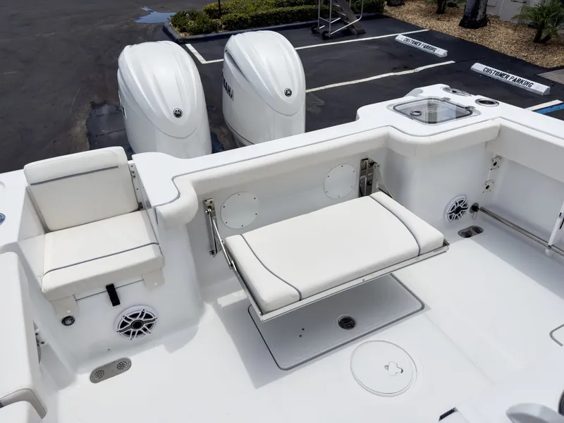 Slide: The Image of Sea Hunt Gamefish 27FS 2027 - 15
