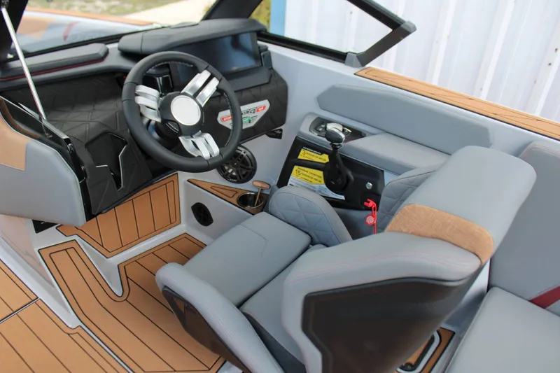 Slide: The Image of Nautique Super Air Nautique GS22 2026 - 7