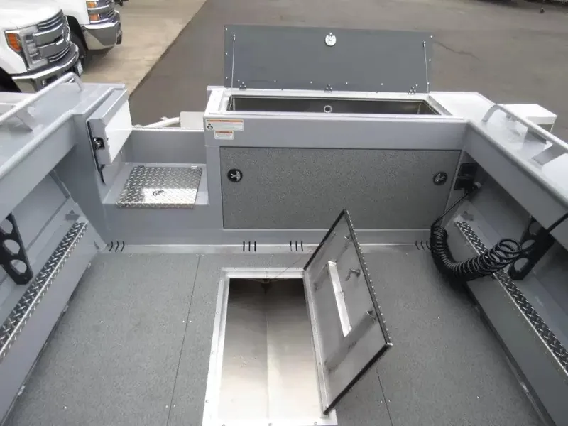 Slide: The Image of Hewescraft 210 Sea Runner Hard Top 2026 - 11