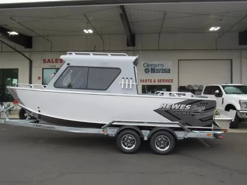 Slide: The Image of Hewescraft 210 Sea Runner Hard Top 2026 - 2