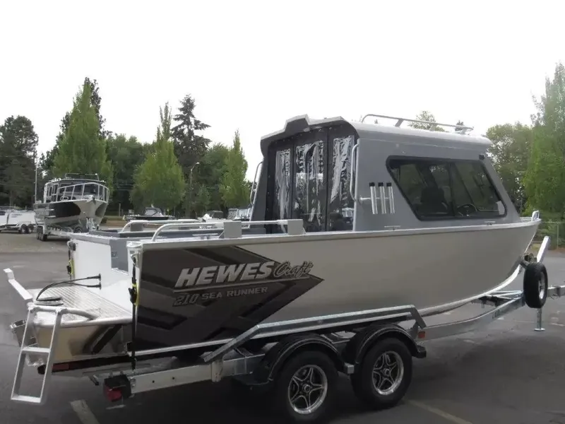 Slide: The Image of Hewescraft 210 Sea Runner Hard Top 2026 - 5