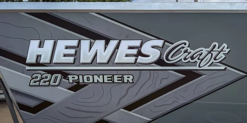 Slide: The Image of Hewescraft 220 Pioneer 2026 - 22