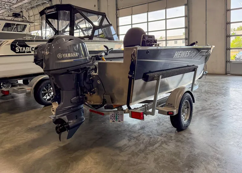 Slide: The Image of Hewescraft 160 Open Fisherman 2021 - 2