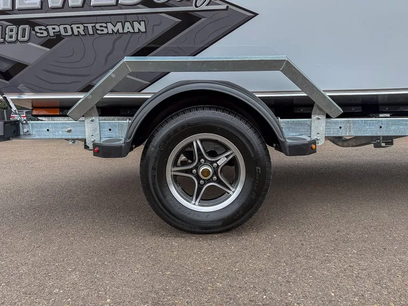 Slide: The Image of Hewescraft 180 Sportsman 2026 - 17