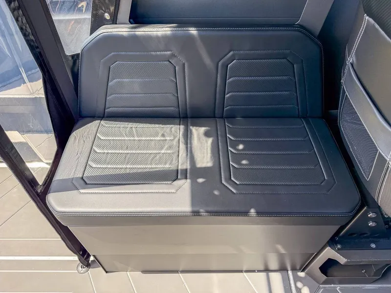 Slide: The Image of Stabi-Craft 2350 ULTRA CENTRECAB PROFISH 2026 - 15