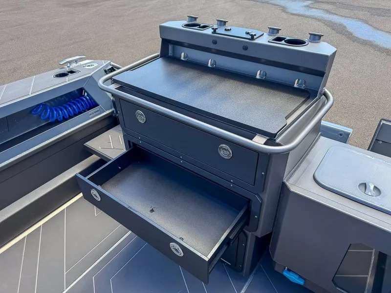 Slide: The Image of Stabi-Craft 2350 ULTRA CENTRECAB PROFISH 2026 - 29
