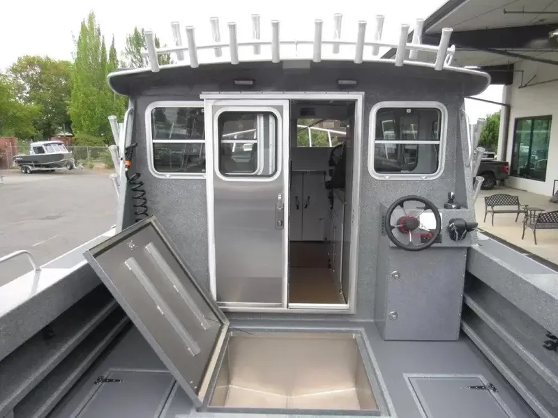 Slide: The Image of North River 2900 SXL 2027 - 13
