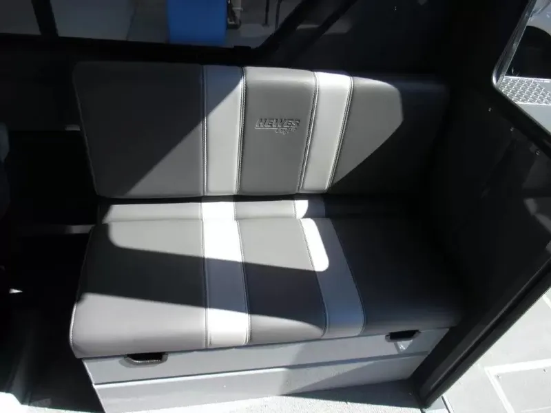 Slide: The Image of Hewescraft 240 Ocean Pro Hard Top 2026 - 15