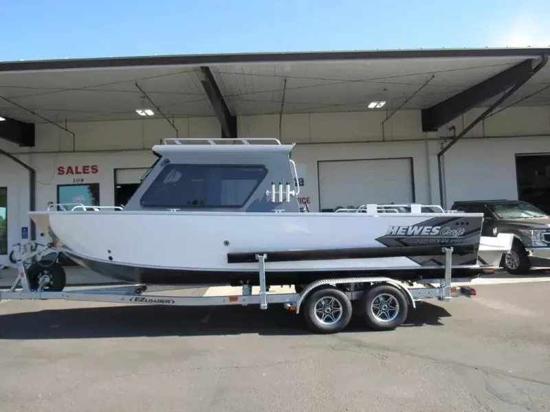 Slide: The Image of Hewescraft 240 Ocean Pro Hard Top 2026 - 2