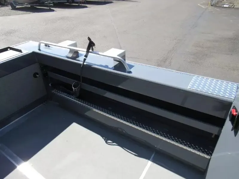 Slide: The Image of Hewescraft 240 Ocean Pro Hard Top 2026 - 9