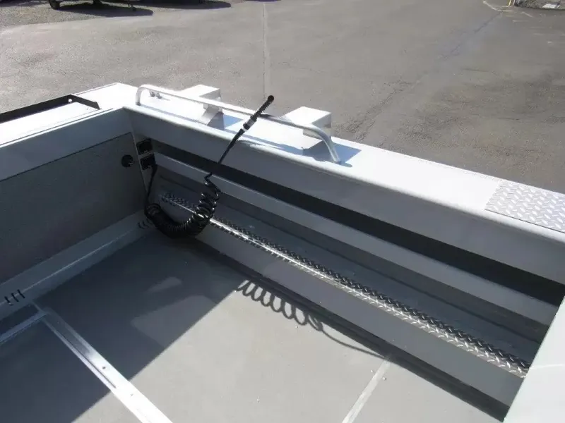 Slide: The Image of Hewescraft 240 Ocean Pro Hard Top 2027 - 9