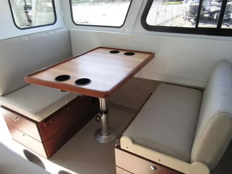 Slide: The Image of Hewescraft 270 Pacific Explorer 2026 - 15