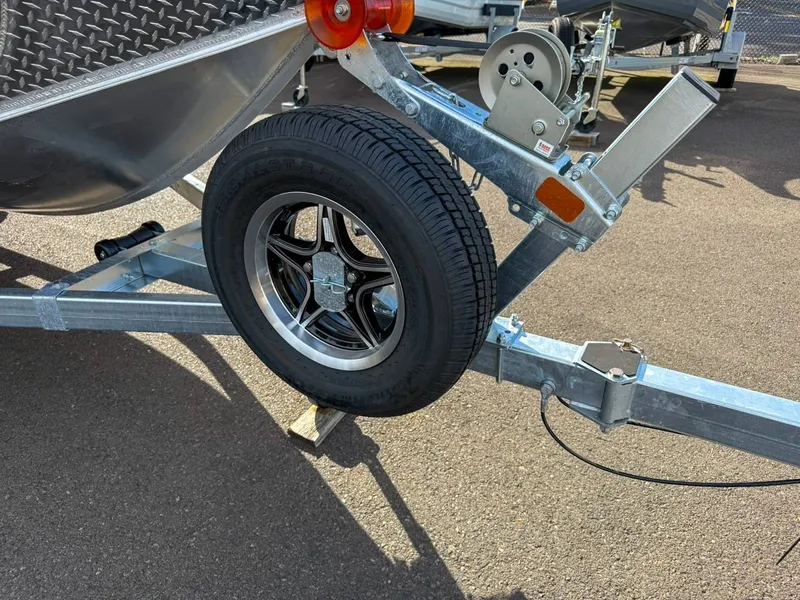 Slide: The Image of Hewescraft 200 Sportsman 2026 - 20