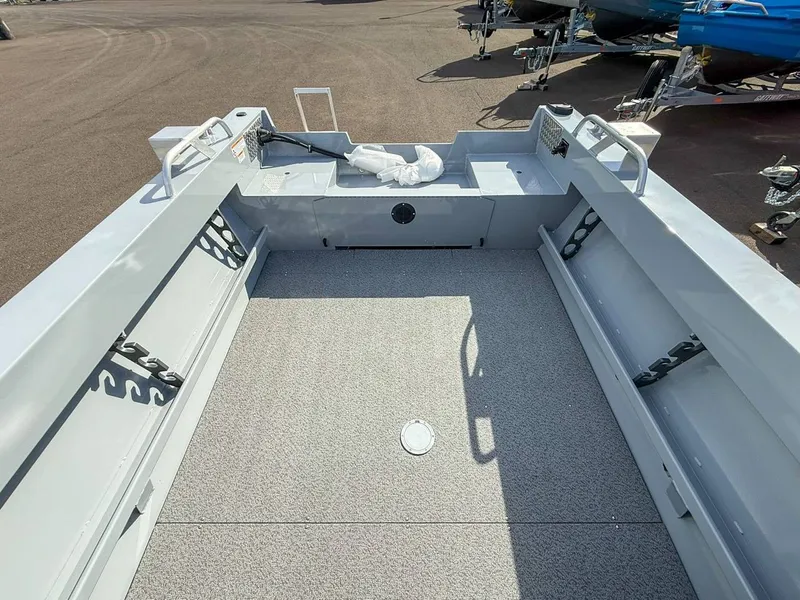 Slide: The Image of Hewescraft 200 Sportsman 2026 - 16
