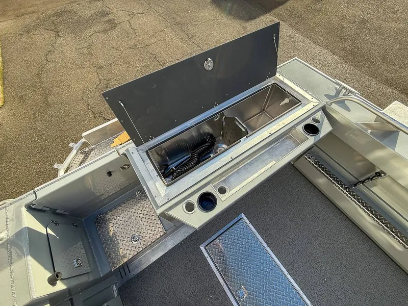 Slide: The Image of Hewescraft 210 Sea Runner 2027 - 16