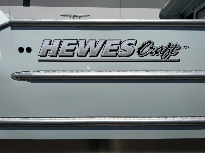 Slide: The Image of Hewescraft 290 Adventure 2026 - 29