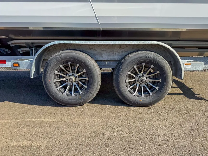 Slide: The Image of Stabi-Craft 2750 Ultra Centrecab 2026 - 24
