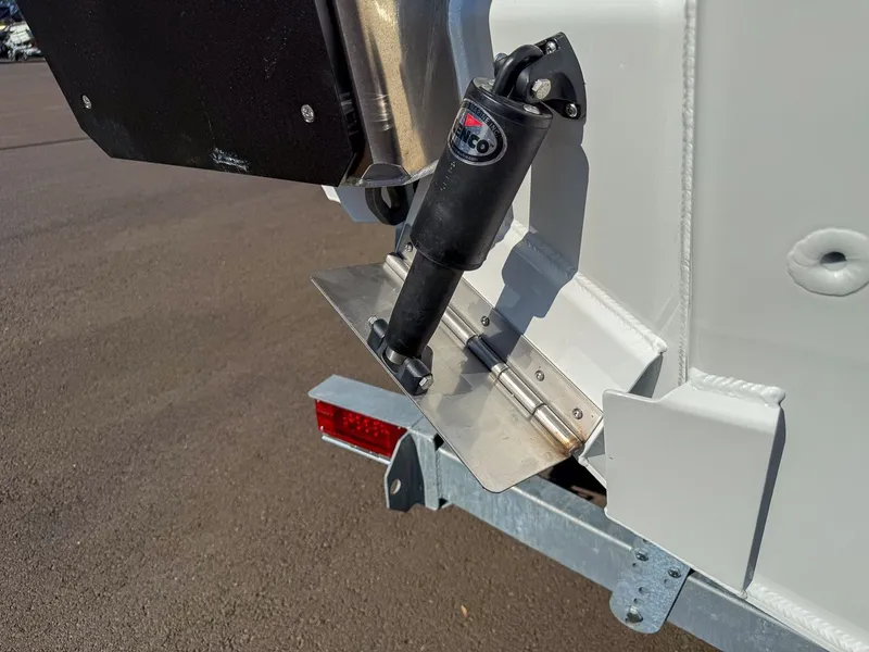 Slide: The Image of Stabi-Craft 2750 Ultra Centrecab 2026 - 21