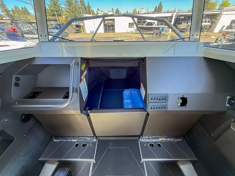 Slide: The Image of Stabi-Craft 2500 Ultracab XL 2026 - 7
