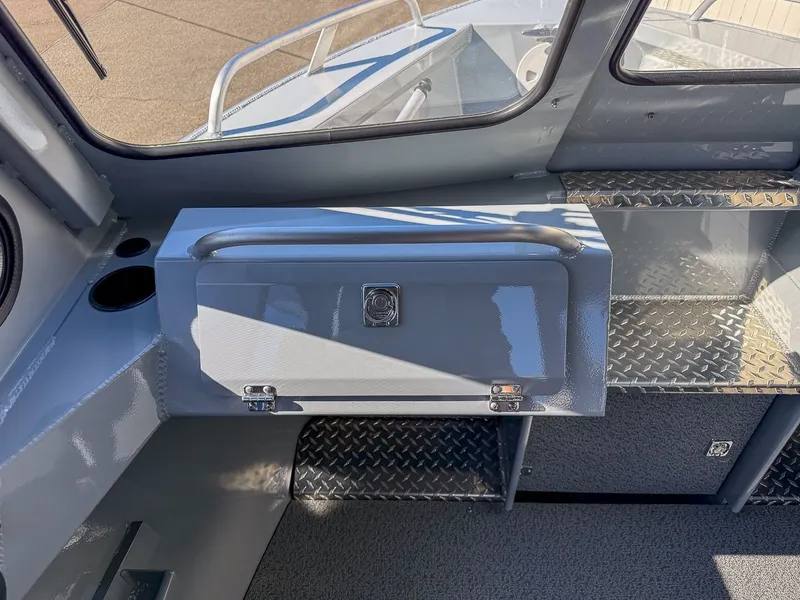 Slide: The Image of Hewescraft 210 Sea Runner Hard Top 2027 - 10