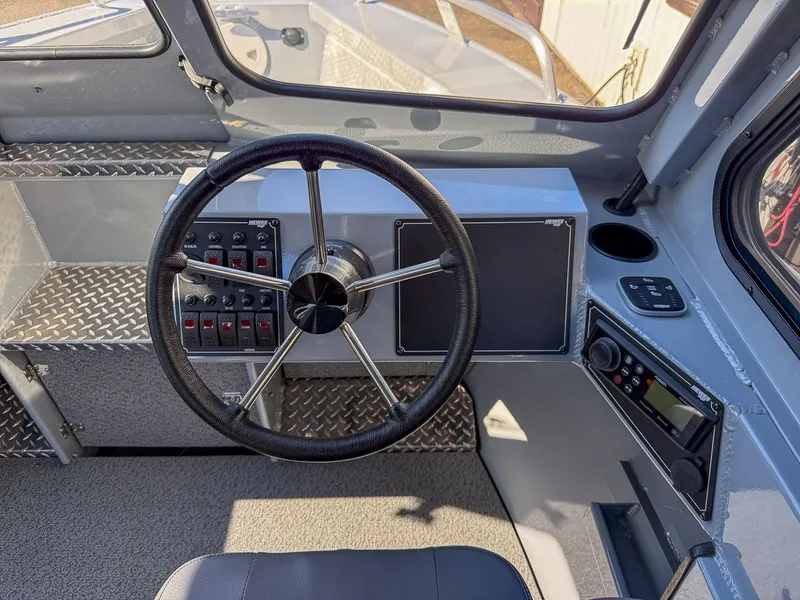 Slide: The Image of Hewescraft 210 Sea Runner Hard Top 2027 - 9