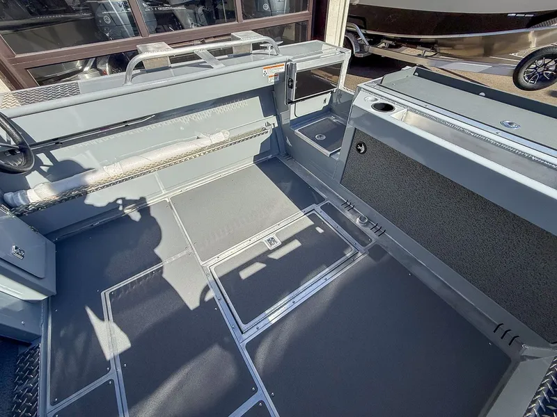 Slide: The Image of Hewescraft 210 Sea Runner Hard Top 2027 - 16