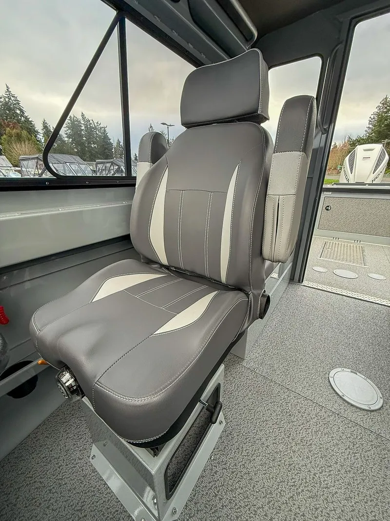 Slide: The Image of Hewescraft 220 Ocean Pro Hard Top 2027 - 11
