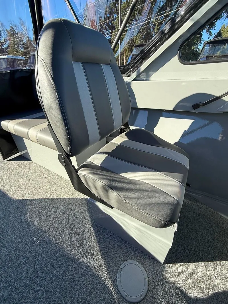 Slide: The Image of Hewescraft 180 Sportsman 2027 - 12