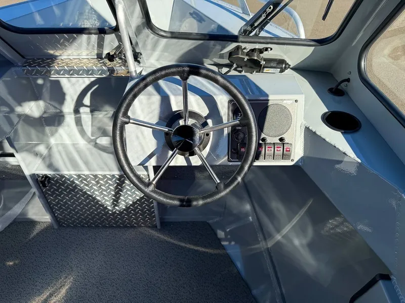 Slide: The Image of Hewescraft 180 Sportsman 2027 - 9
