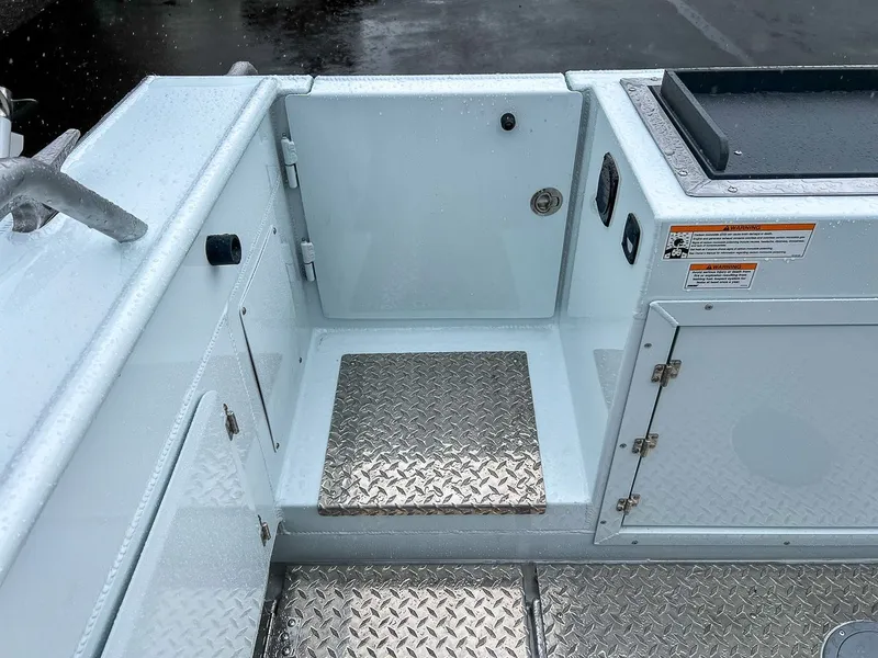 Slide: The Image of Hewescraft 250 Alaskan 2027 - 21