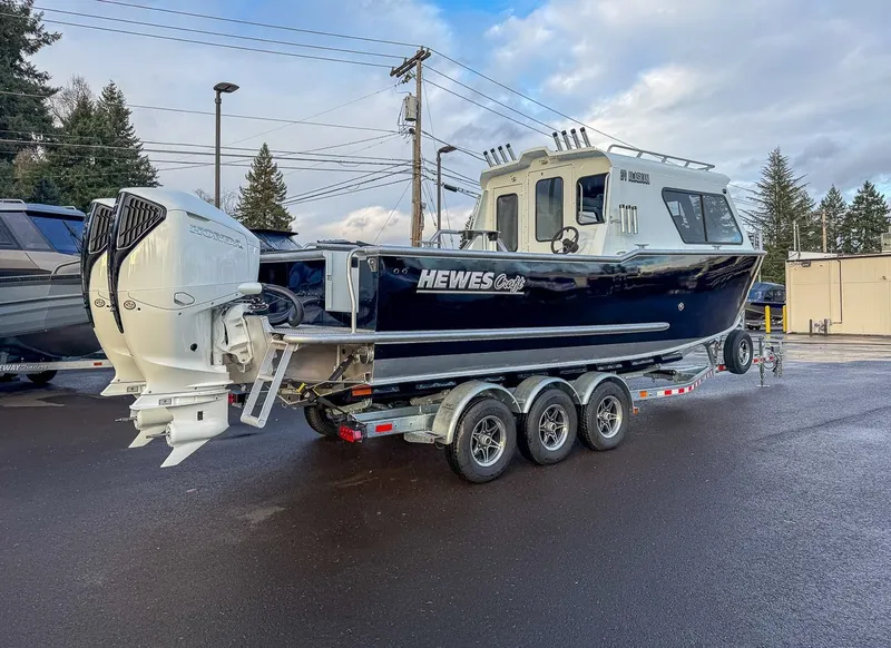 Slide: The Image of Hewescraft 270 Alaskan 2027 - 3