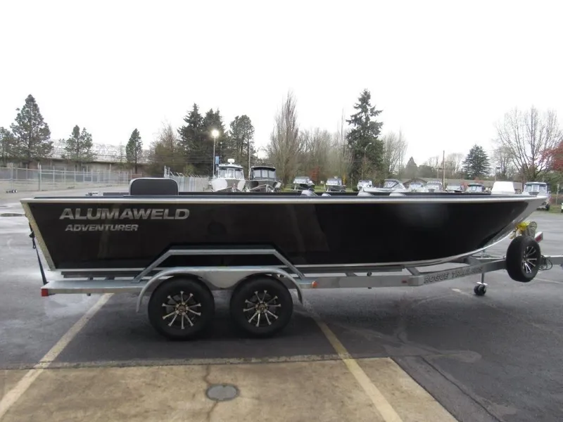 Slide: The Image of Alumaweld Adventurer 22 2027 - 6