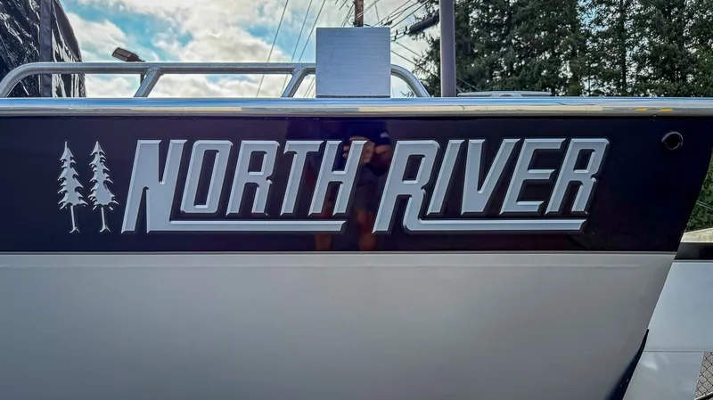 Slide: The Image of North River 21 Seahawk 2027 - 25