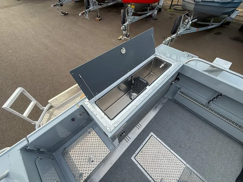 Slide: The Image of Hewescraft 190 Sea Runner 2027 - 19